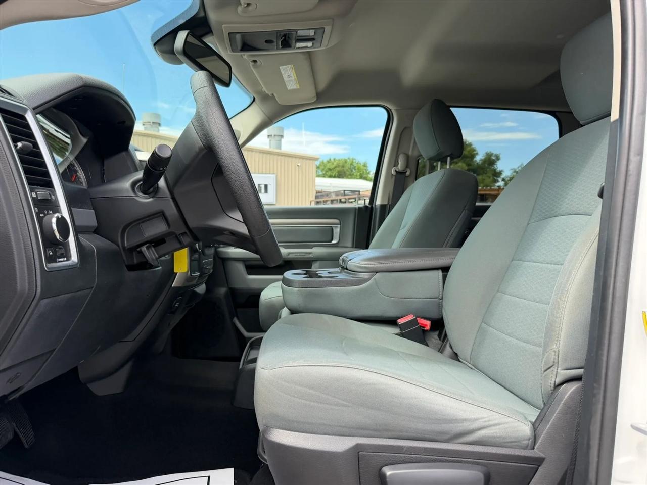 RAM 2500 SLT Crew Cab SWB 4WD 2016