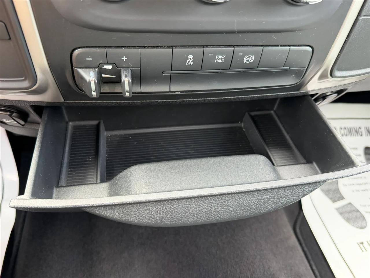 RAM 2500 SLT Crew Cab SWB 4WD 2016