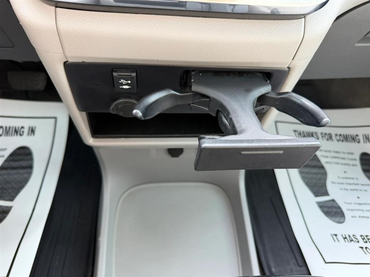 Toyota Sienna LE 8-Passenger 2018