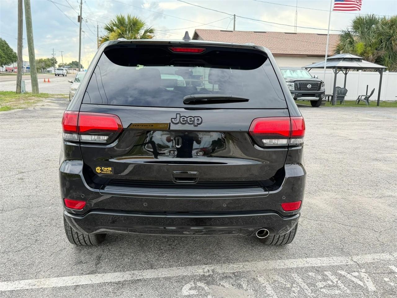 Jeep Grand Cherokee Laredo 2WD 2017