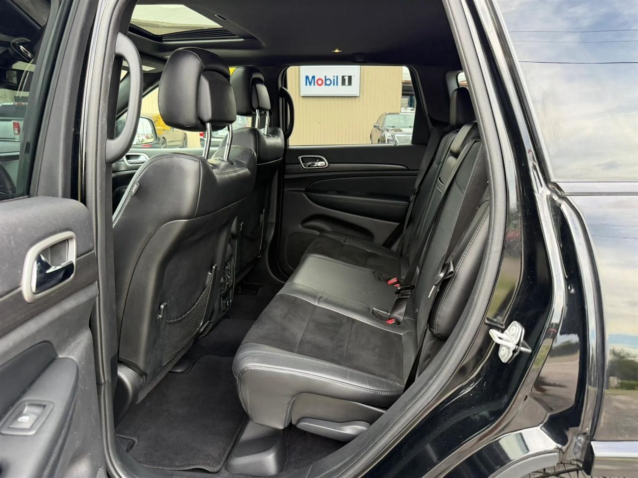 Jeep Grand Cherokee Laredo 2WD 2017