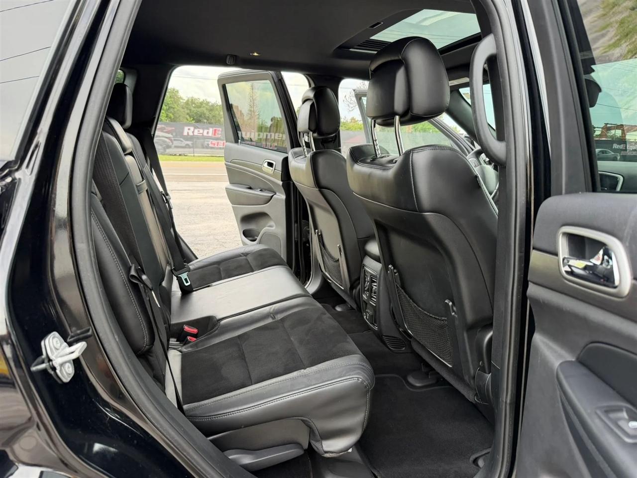 Jeep Grand Cherokee Laredo 2WD 2017
