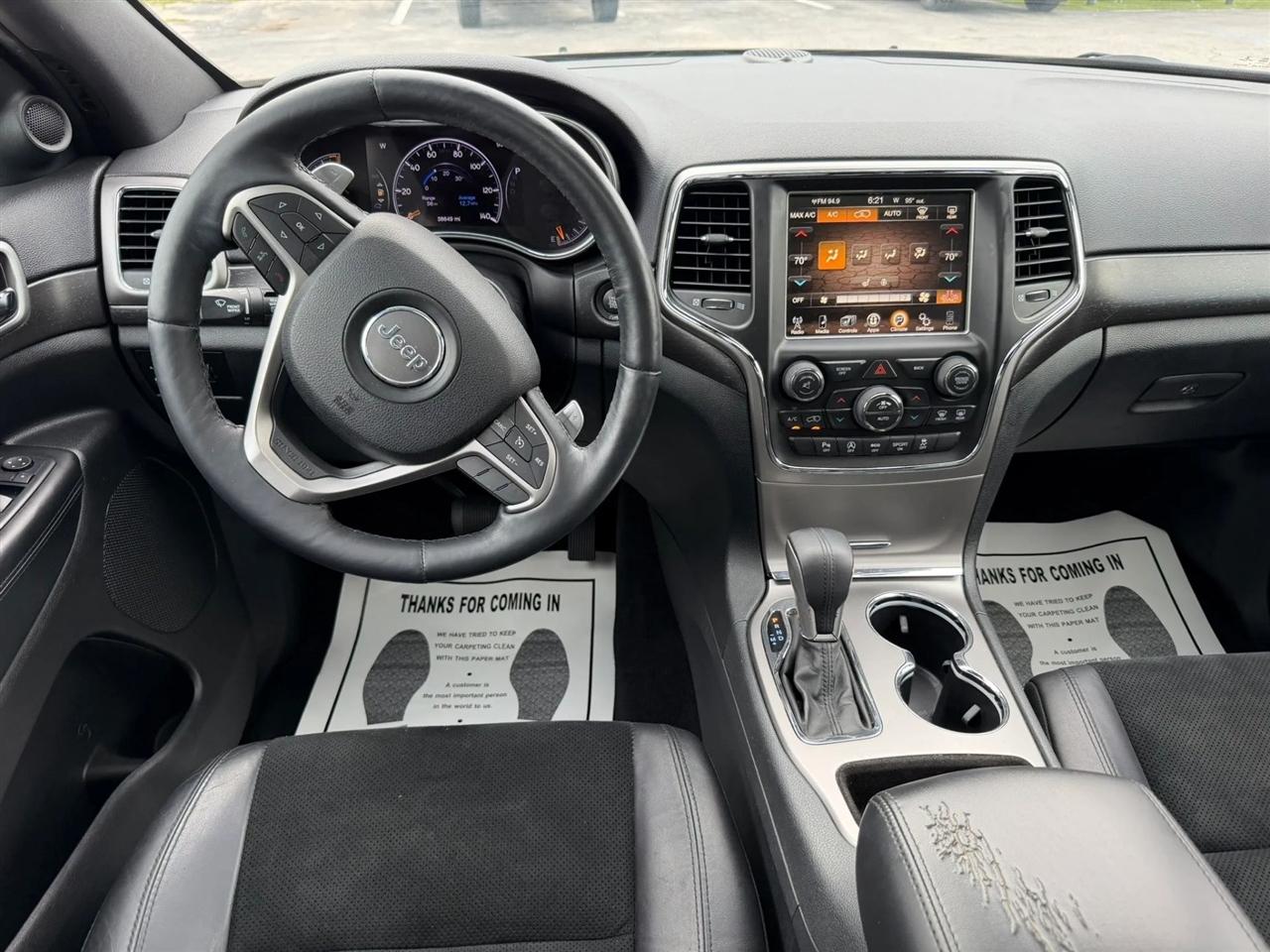 Jeep Grand Cherokee Laredo 2WD 2017