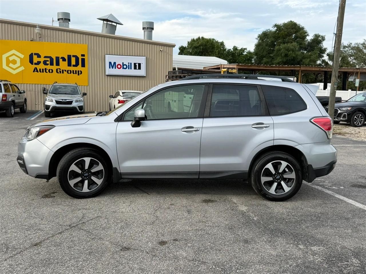 Subaru Forester 2.5i Premium PZEV CVT 2017