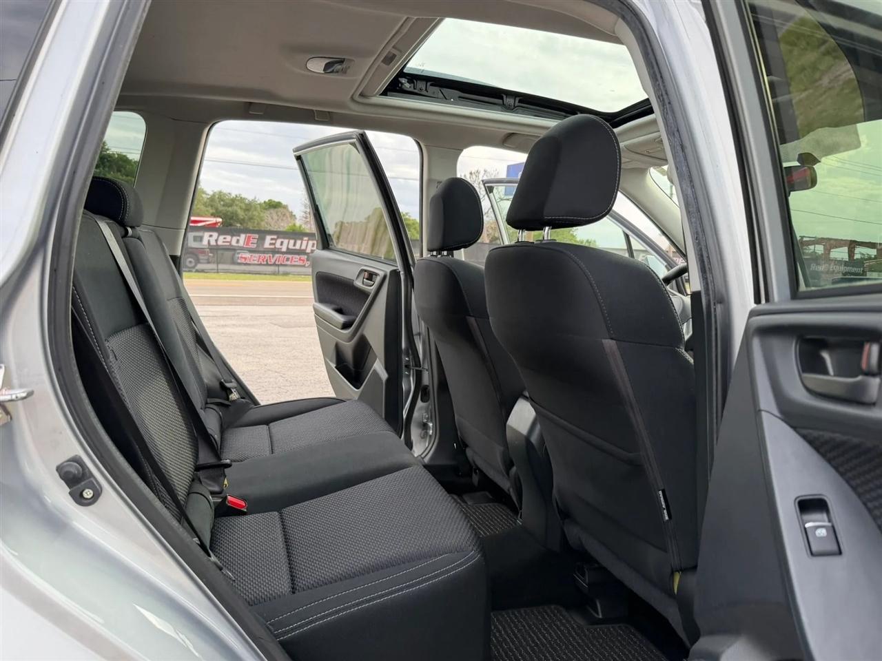 Subaru Forester 2.5i Premium PZEV CVT 2017