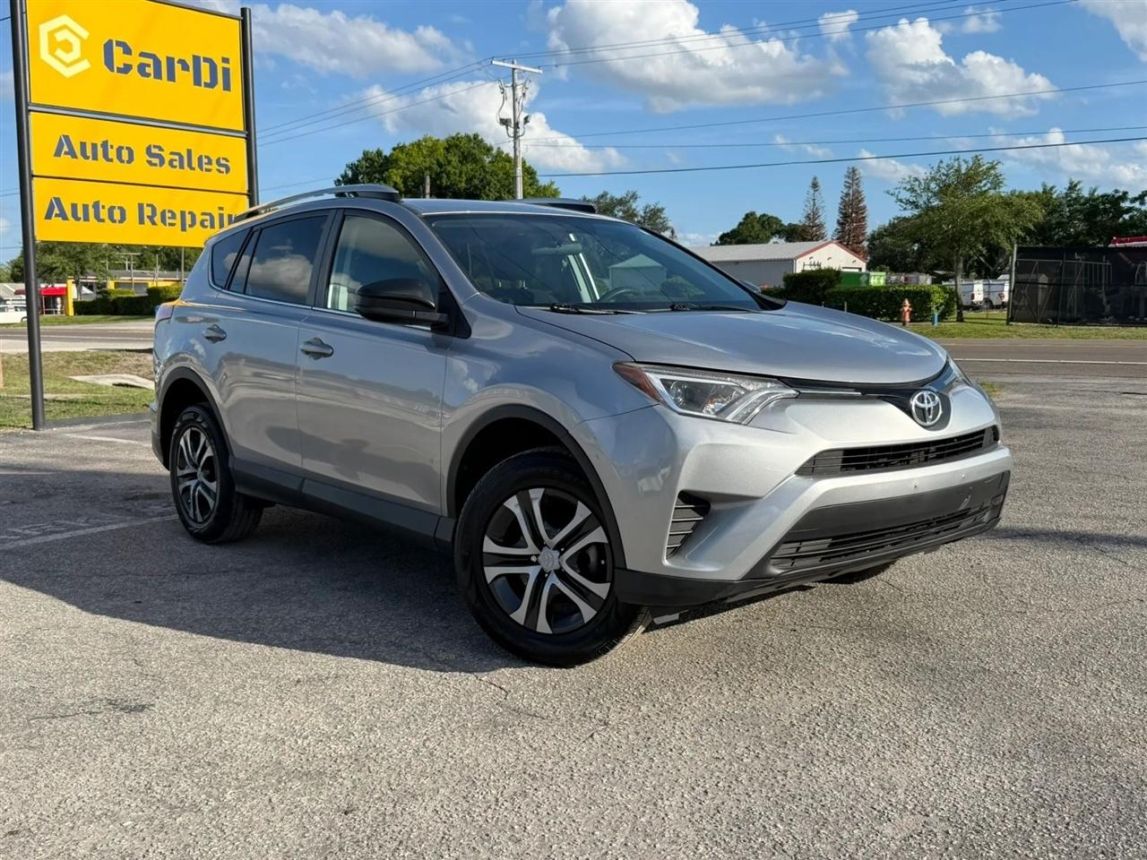 Toyota RAV4 LE FWD 2016