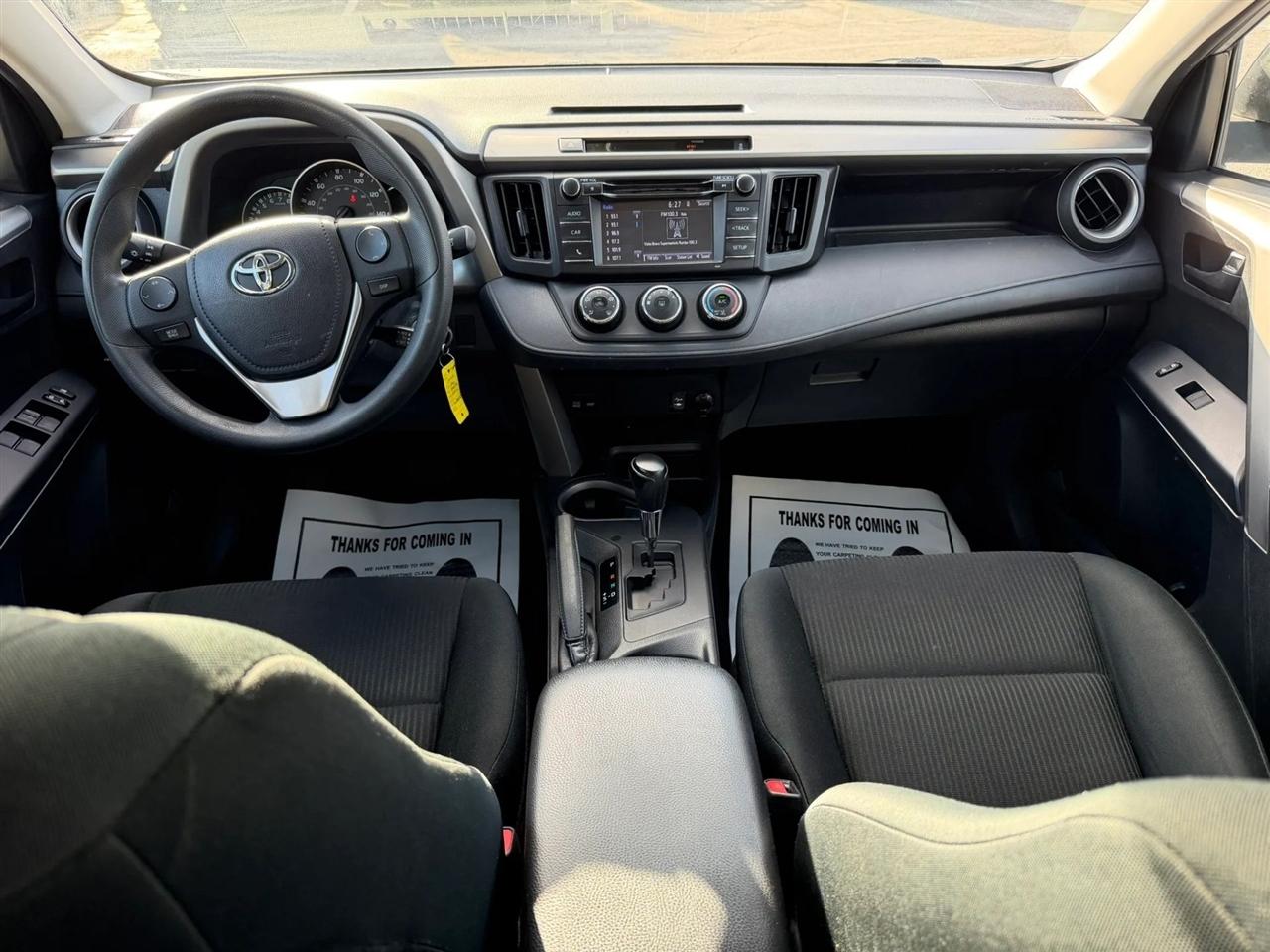Toyota RAV4 LE FWD 2016