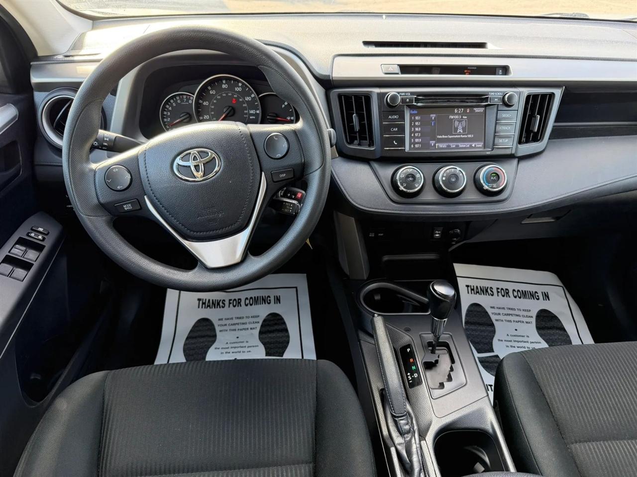 Toyota RAV4 LE FWD 2016