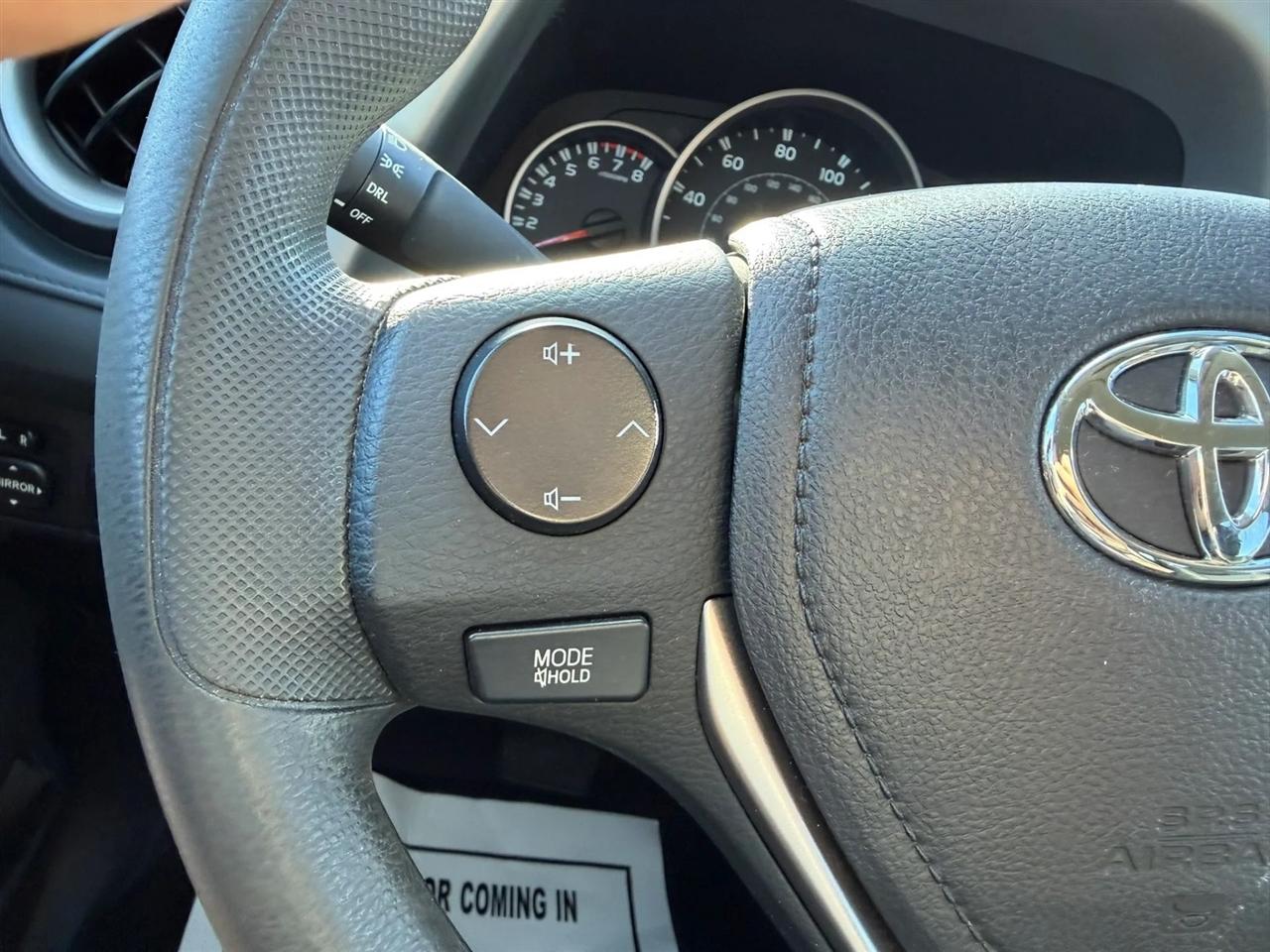 Toyota RAV4 LE FWD 2016