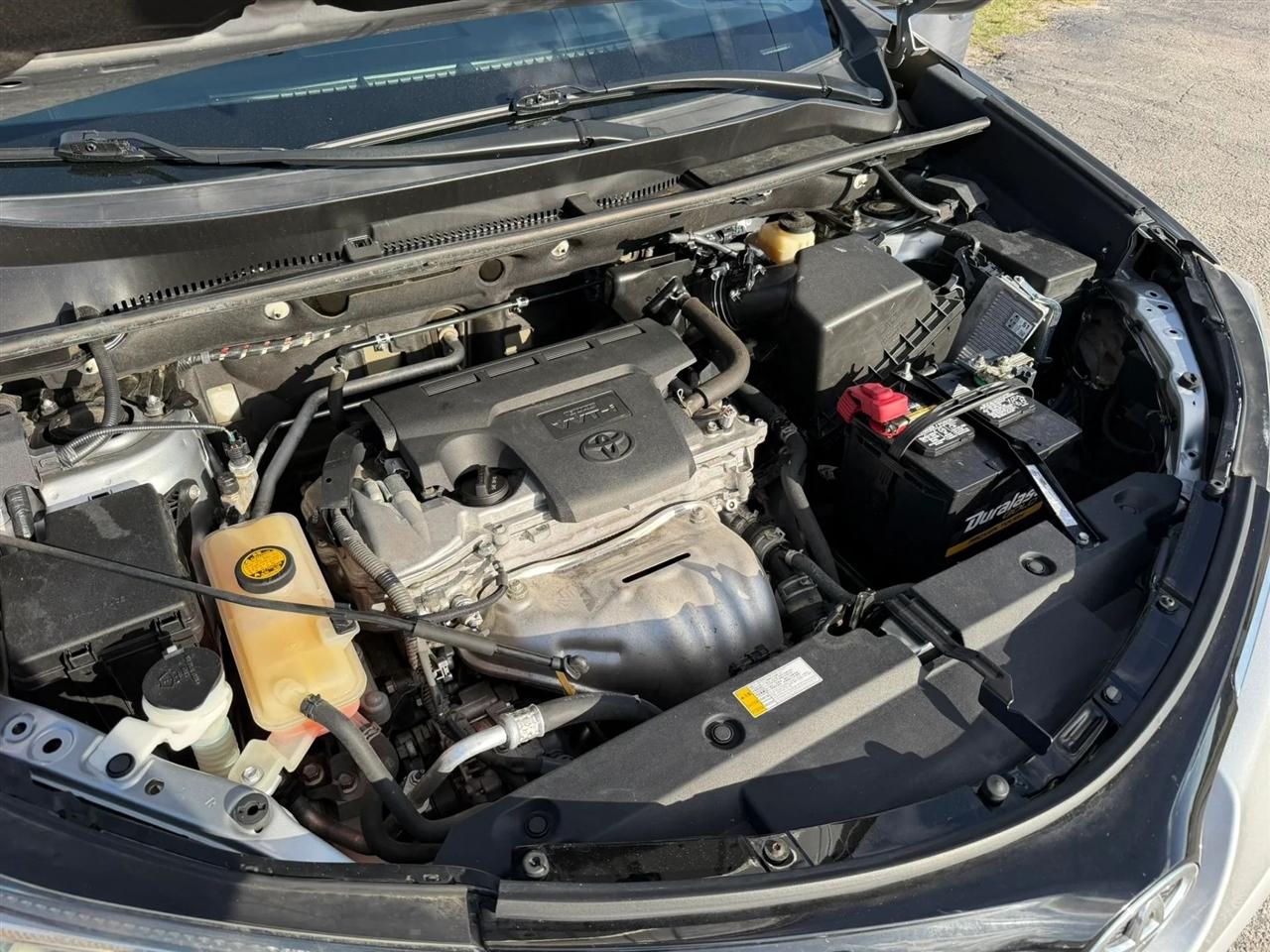 Toyota RAV4 LE FWD 2016