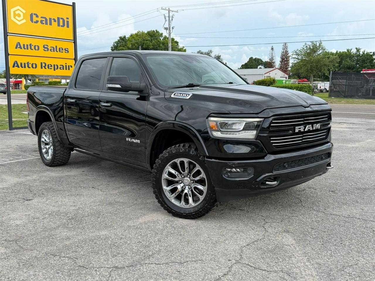 RAM 1500 Laramie Crew Cab SWB 4WD 2021