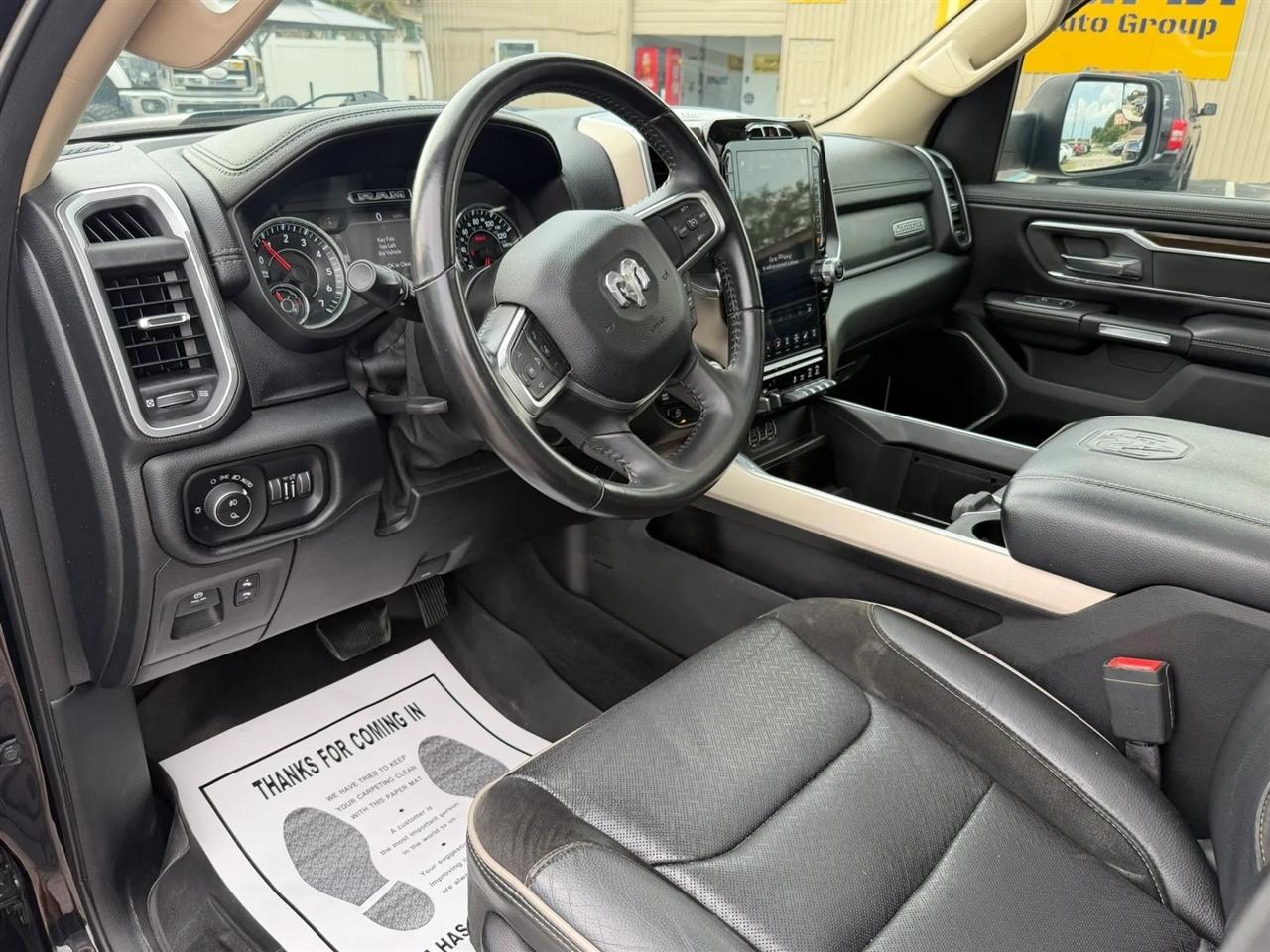 RAM 1500 Laramie Crew Cab SWB 4WD 2021