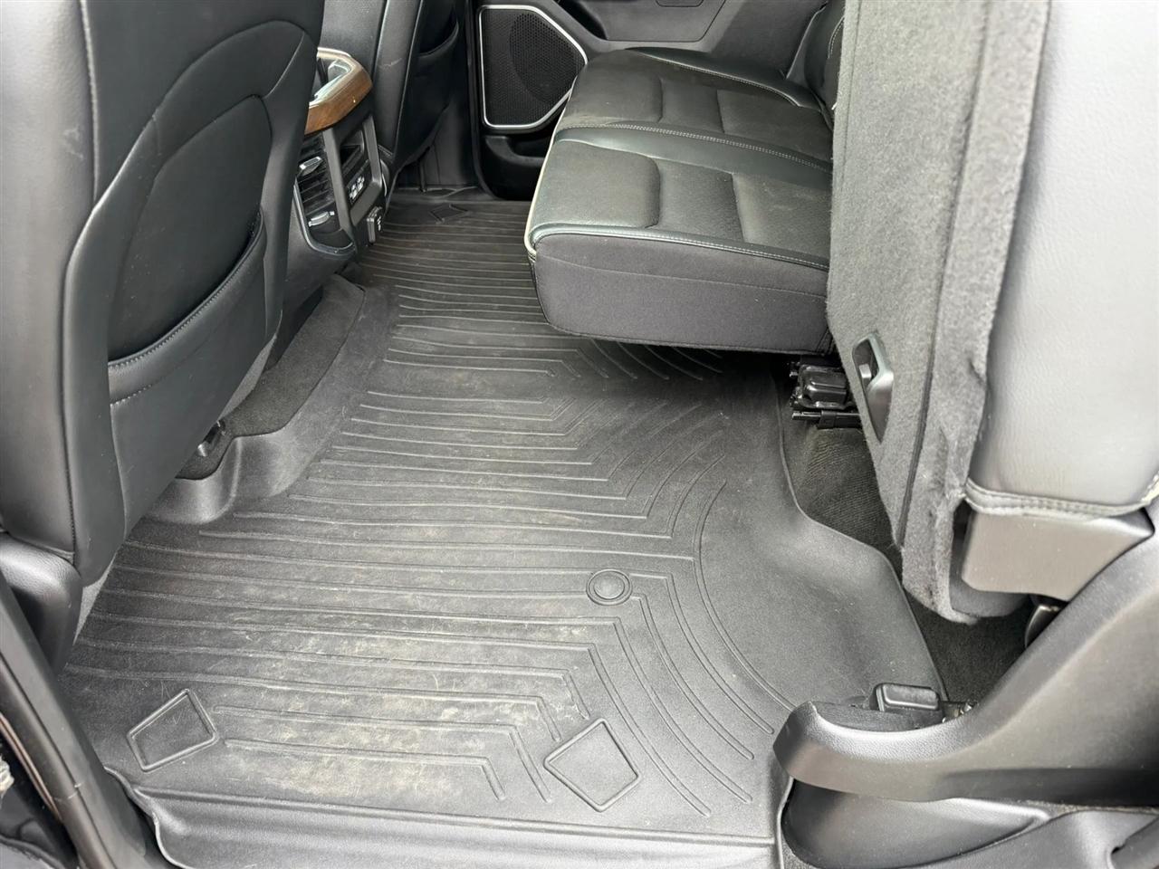 RAM 1500 Laramie Crew Cab SWB 4WD 2021