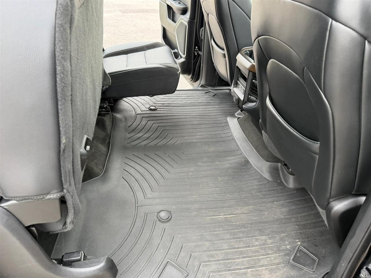 RAM 1500 Laramie Crew Cab SWB 4WD 2021