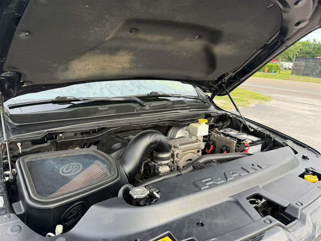 RAM 1500 Laramie Crew Cab SWB 4WD 2021