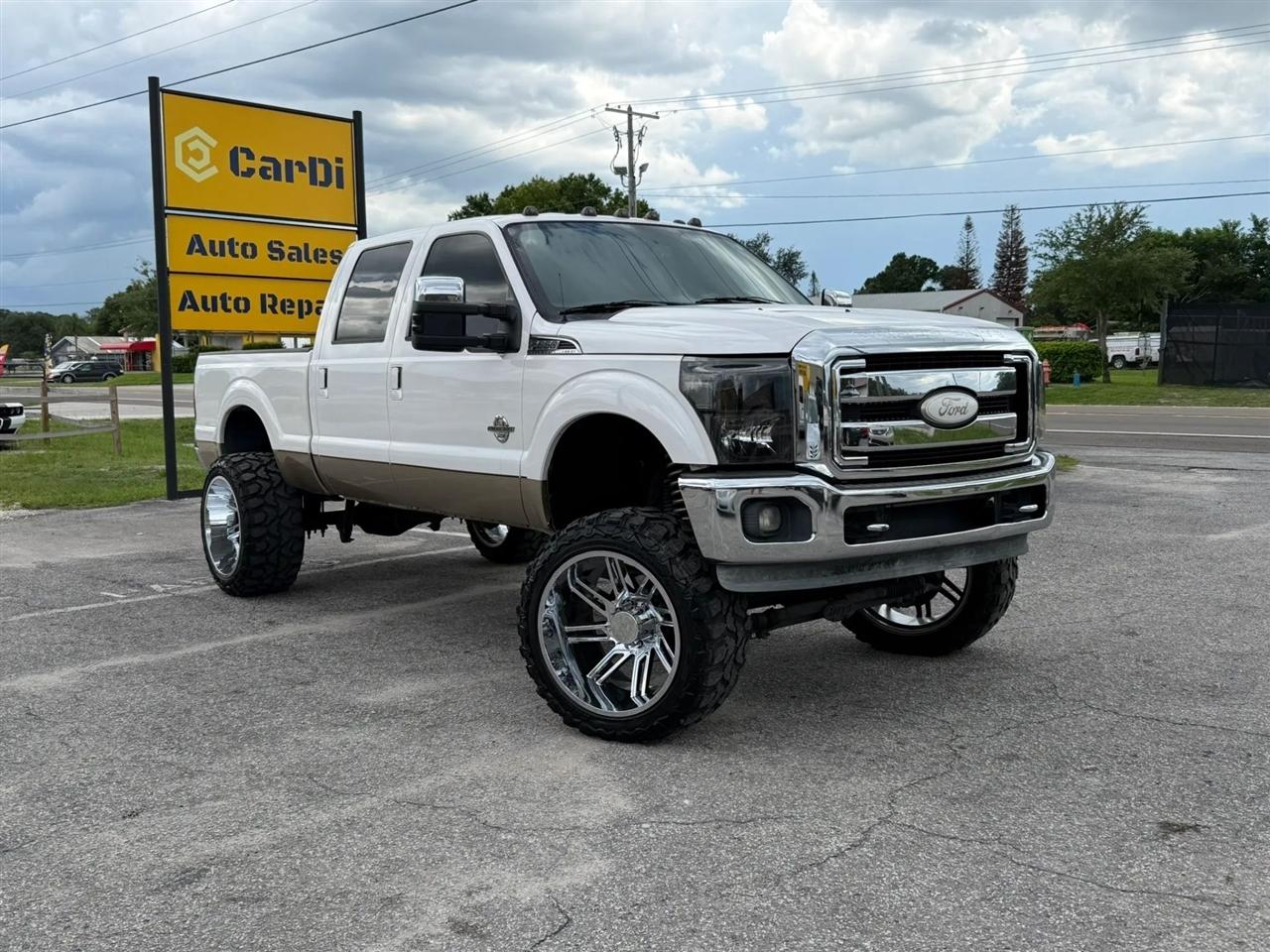 2014 Ford F-350 SD Lariat Crew Cab 4WD