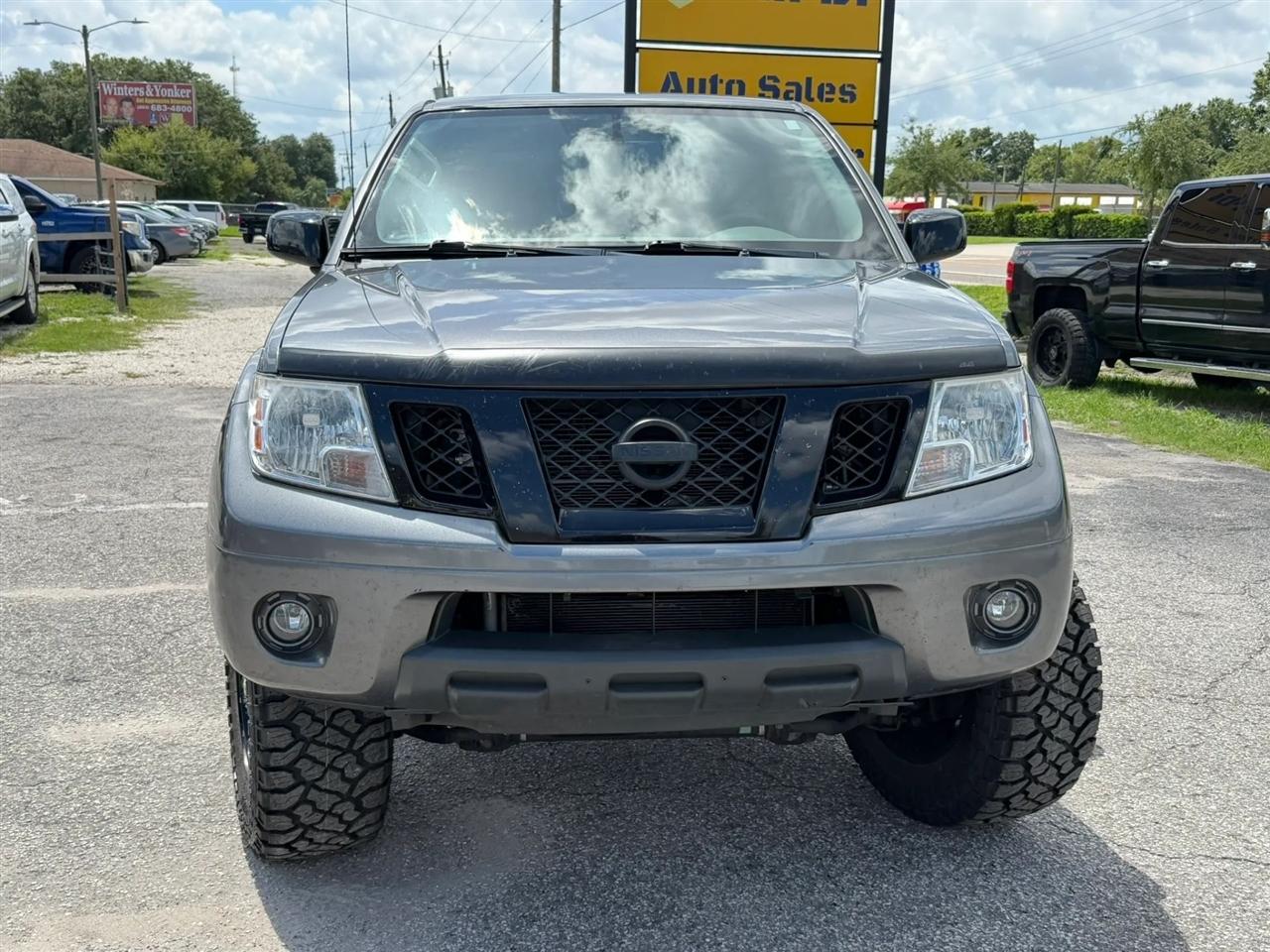 Nissan Frontier SV Crew Cab 4WD 2020