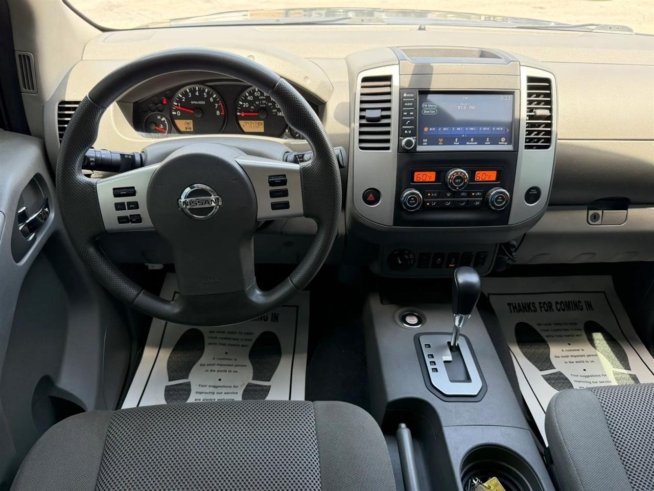Nissan Frontier SV Crew Cab 4WD 2020