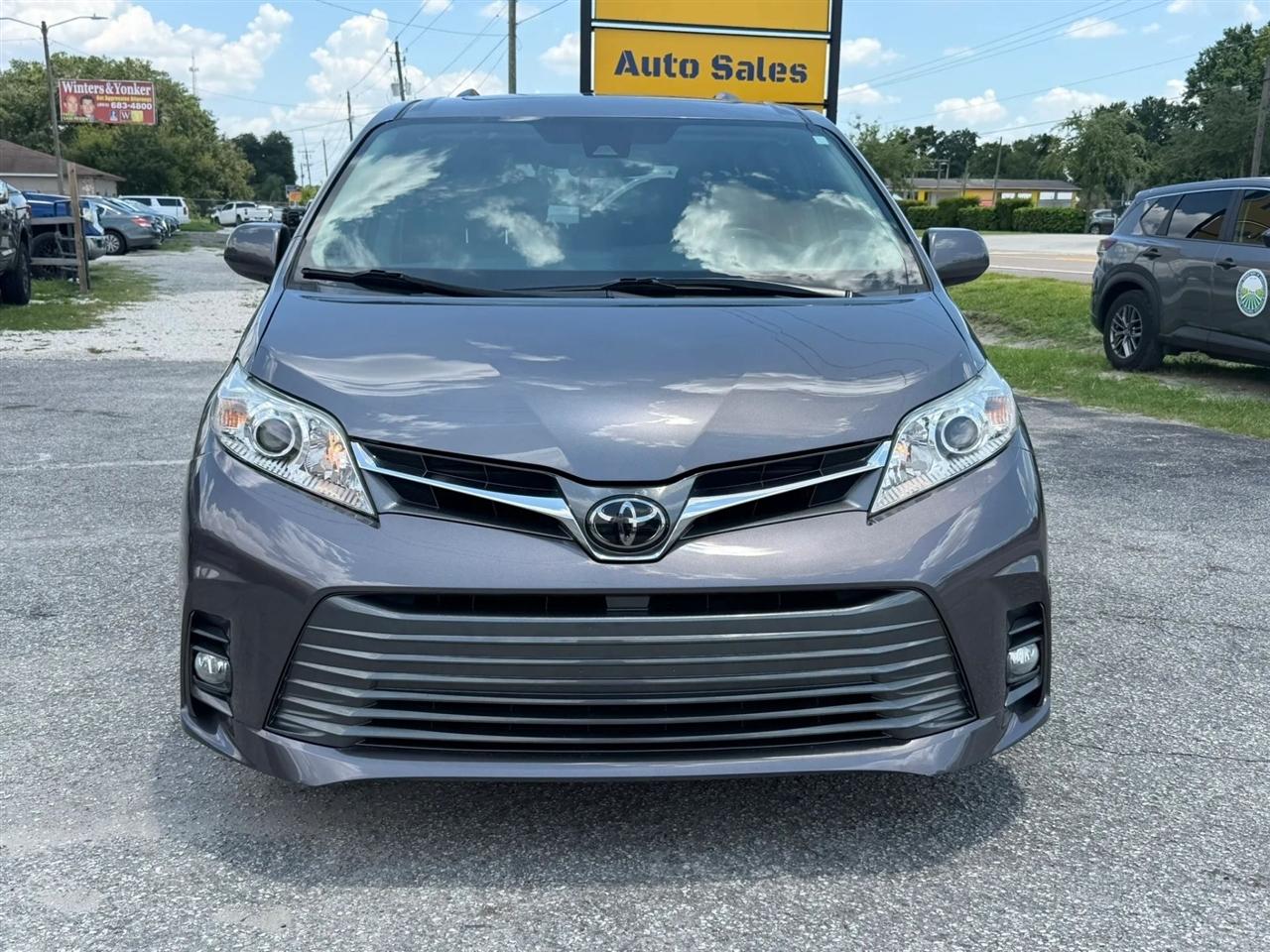 Toyota Sienna Limited Premium 7-Passenger 2018