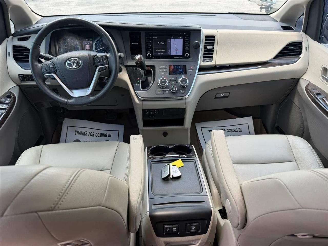 Toyota Sienna Limited Premium 7-Passenger 2018