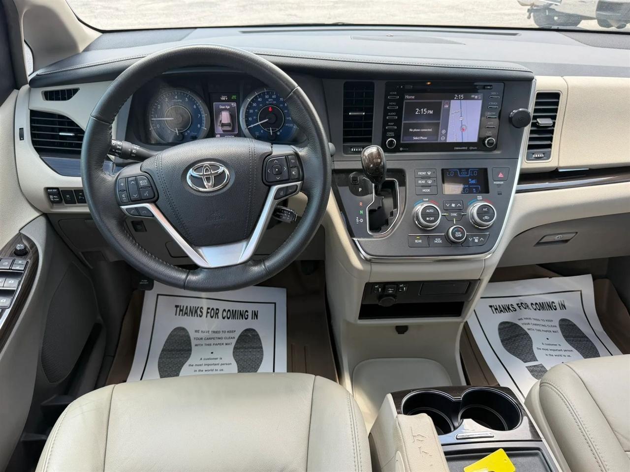Toyota Sienna Limited Premium 7-Passenger 2018