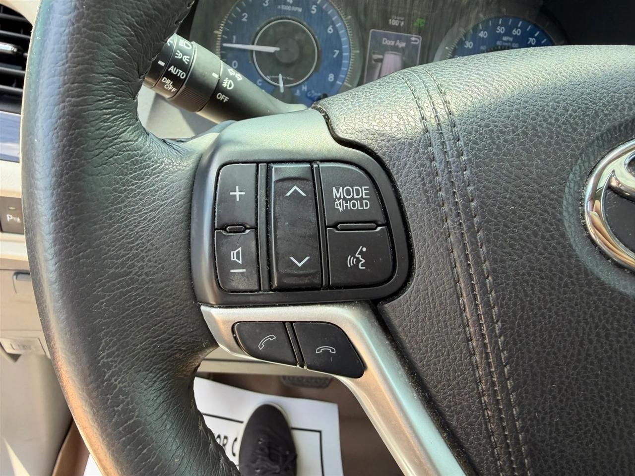 Toyota Sienna Limited Premium 7-Passenger 2018