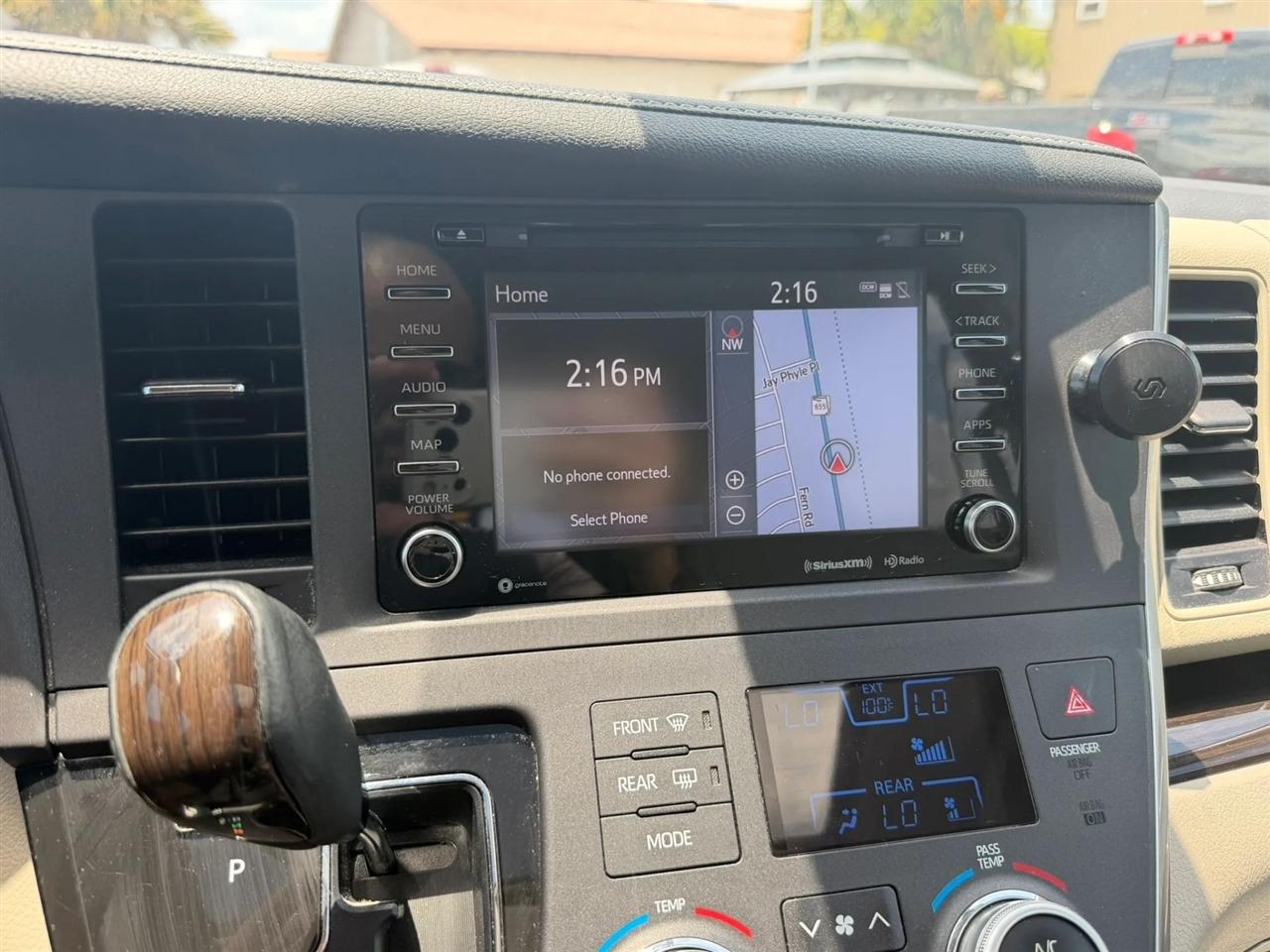 Toyota Sienna Limited Premium 7-Passenger 2018