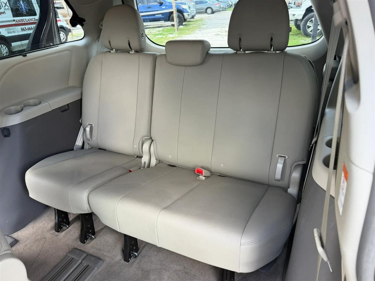 Toyota Sienna Limited Premium 7-Passenger 2018