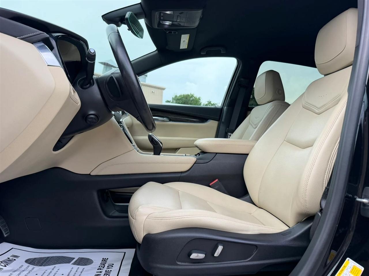 Cadillac XT5 Base 2018