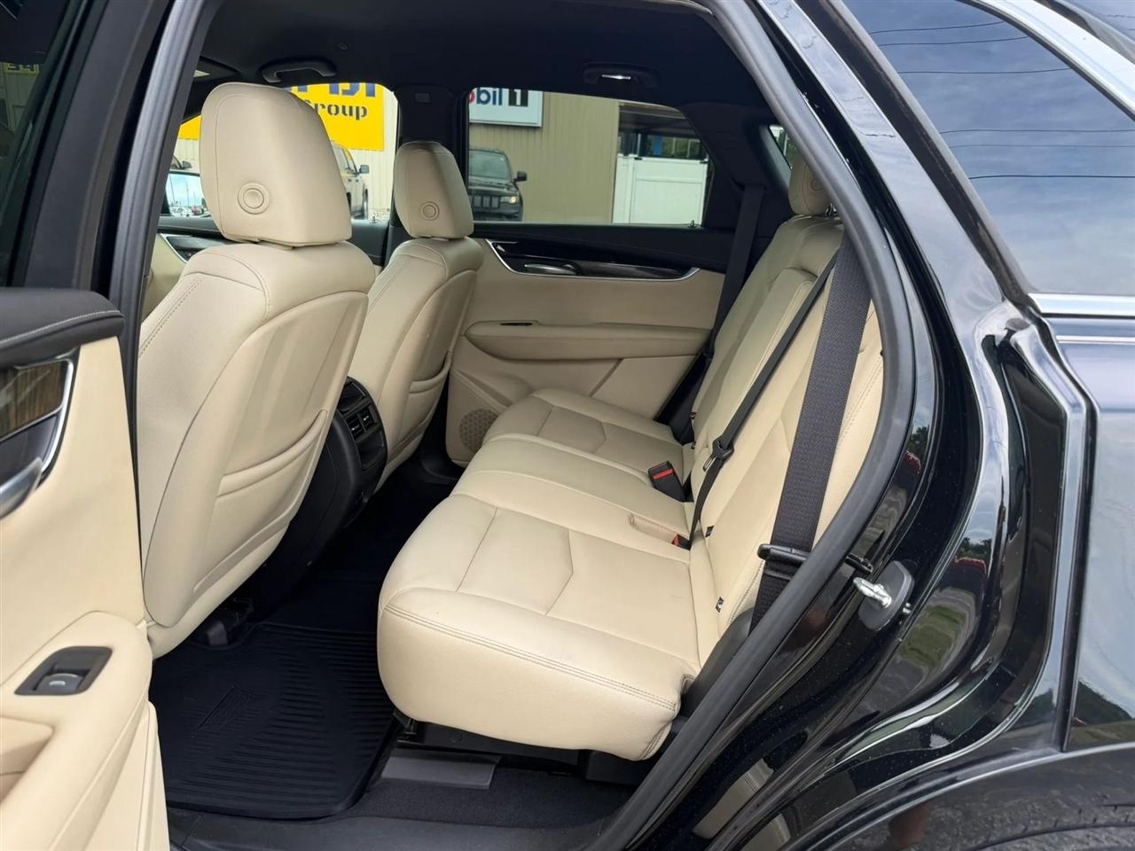 Cadillac XT5 Base 2018