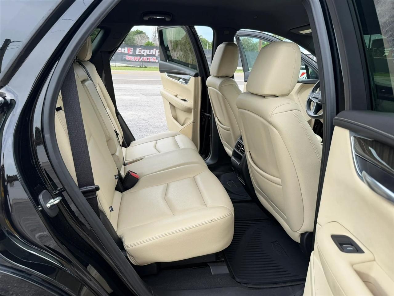 Cadillac XT5 Base 2018