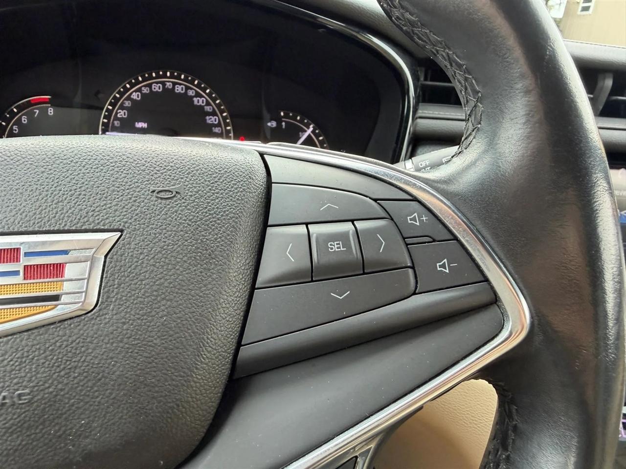 Cadillac XT5 Base 2018