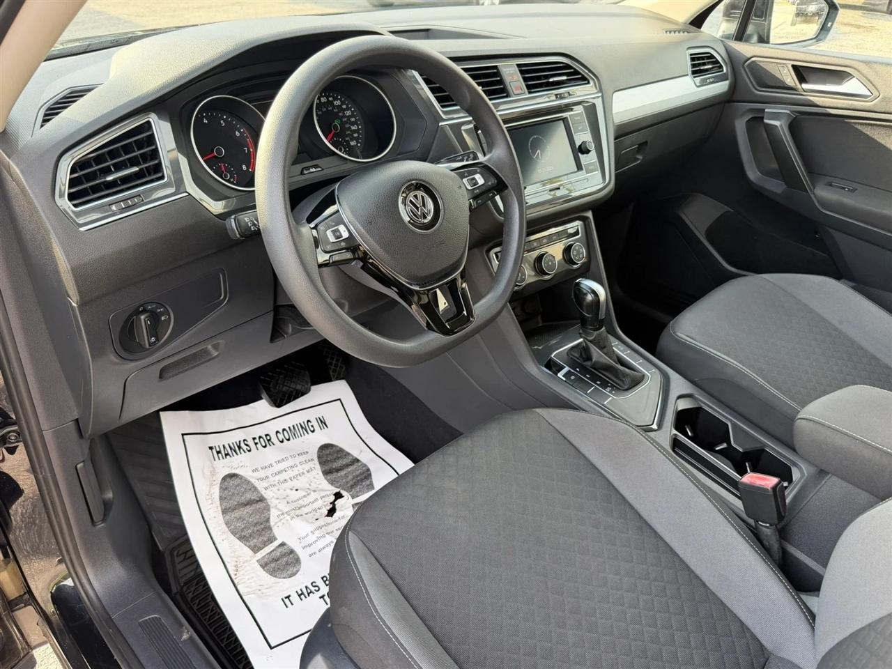 Volkswagen Tiguan S 2021
