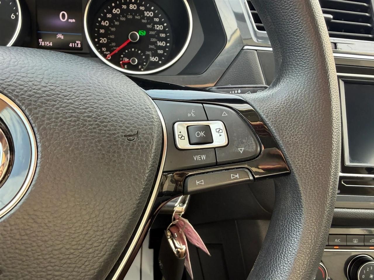 Volkswagen Tiguan S 2021