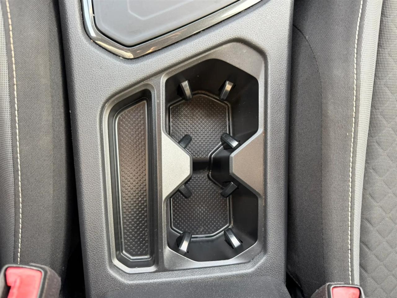 Volkswagen Tiguan S 2021