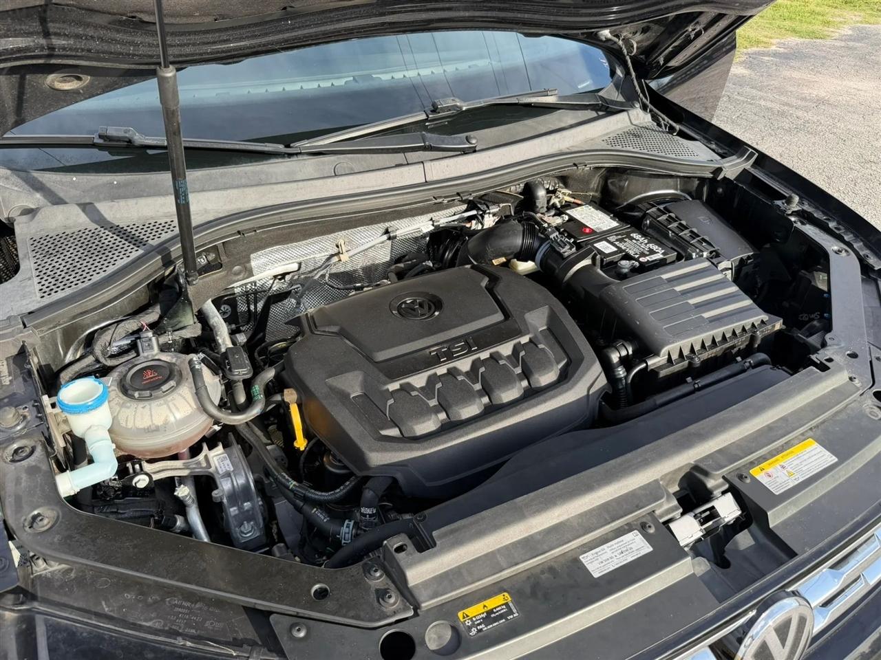 Volkswagen Tiguan S 2021