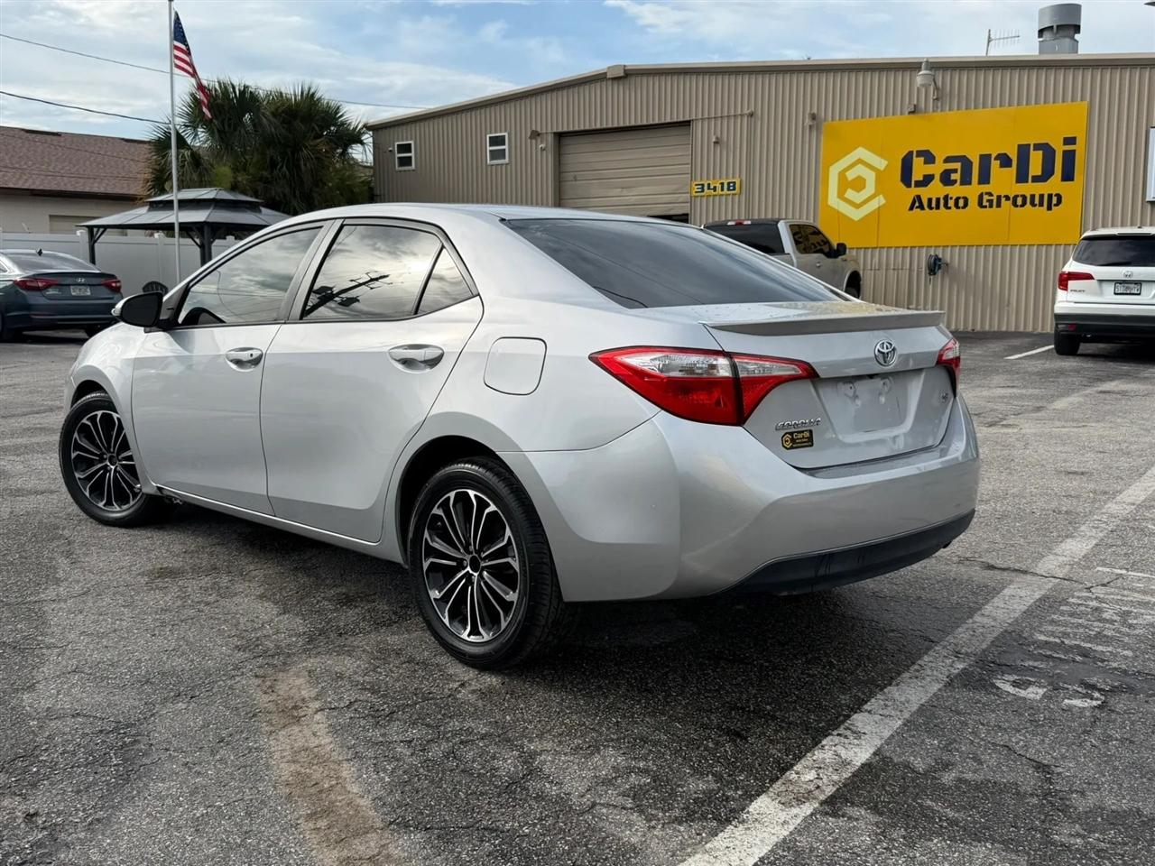 Toyota Corolla S Plus 6MT 2015