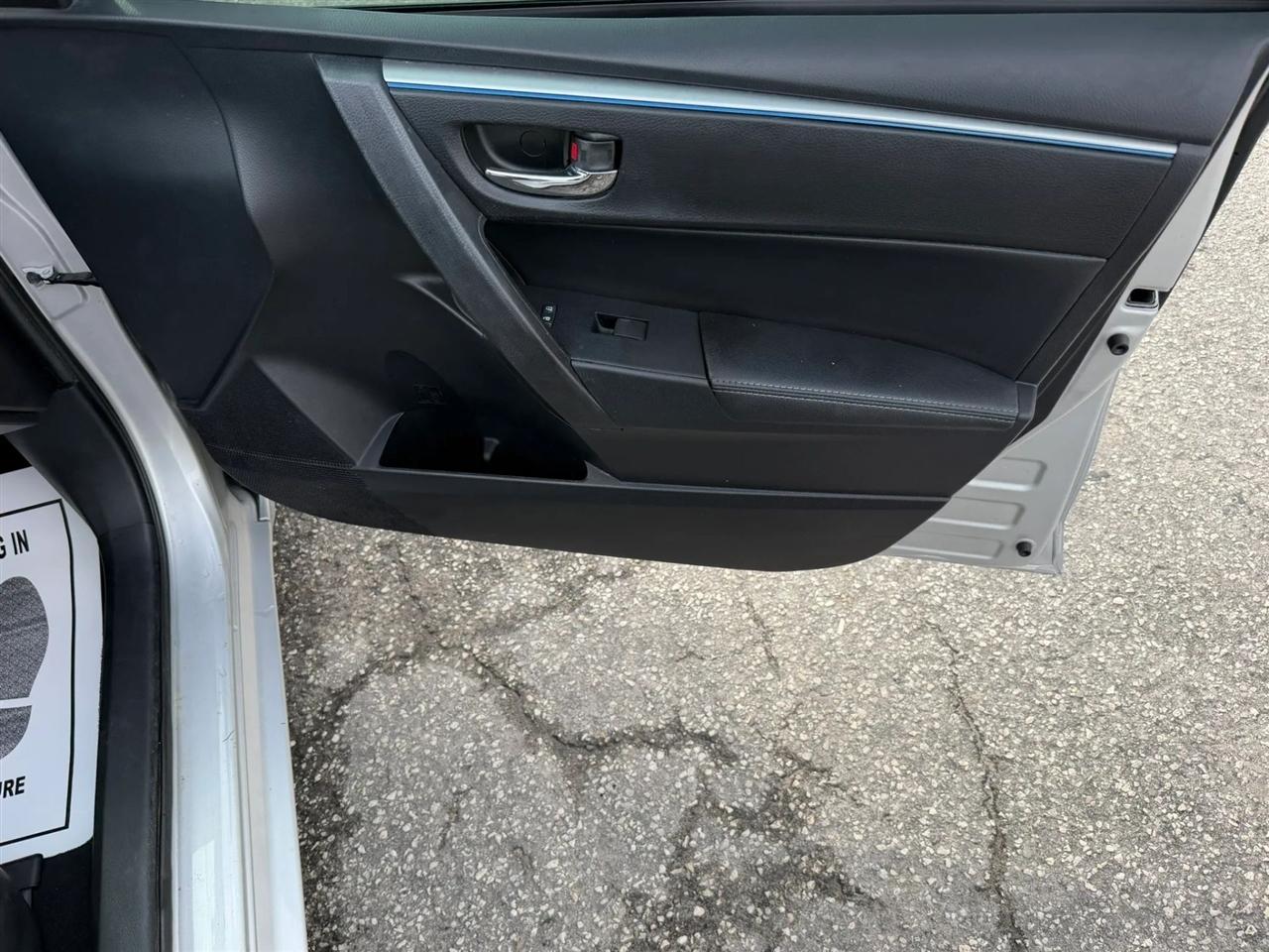Toyota Corolla S Plus 6MT 2015