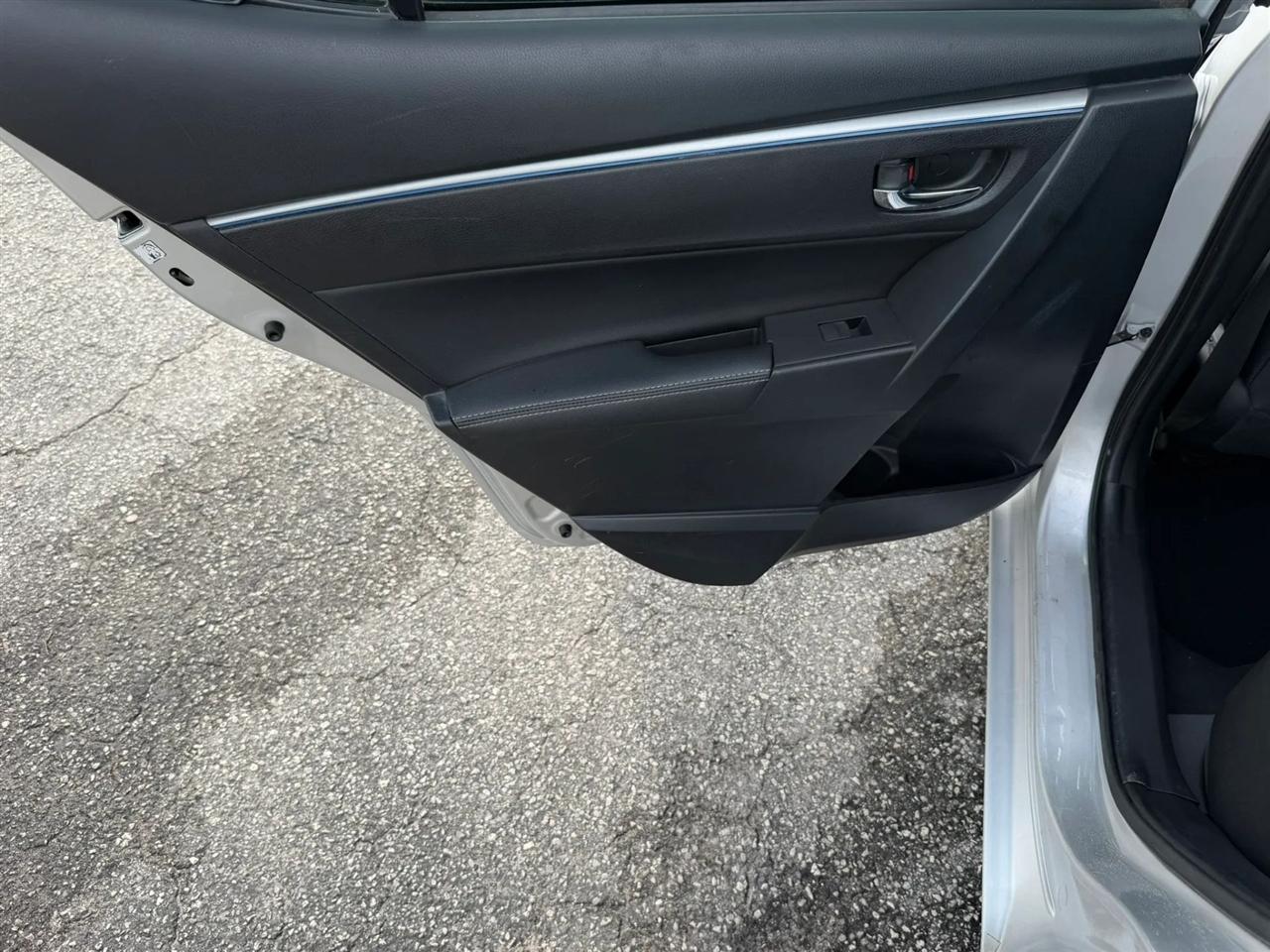 Toyota Corolla S Plus 6MT 2015