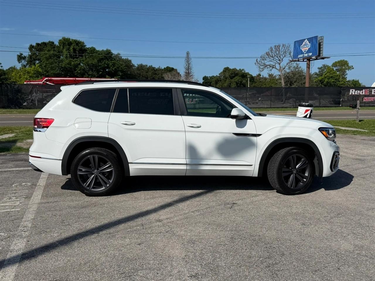 Volkswagen Atlas V6 SE w/Technology R-Line 2021