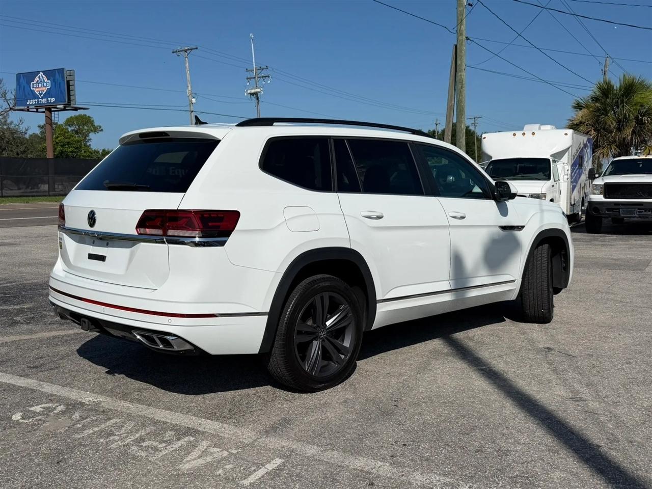 Volkswagen Atlas V6 SE w/Technology R-Line 2021