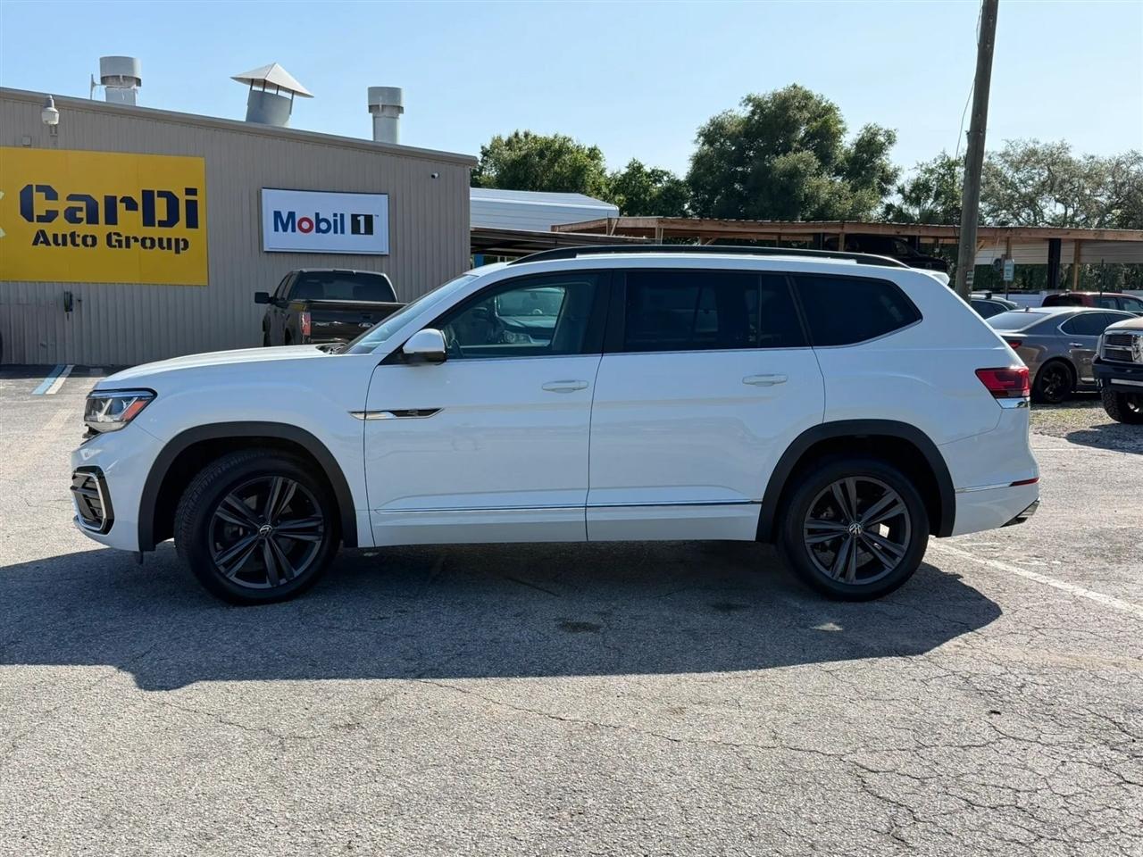 Volkswagen Atlas V6 SE w/Technology R-Line 2021