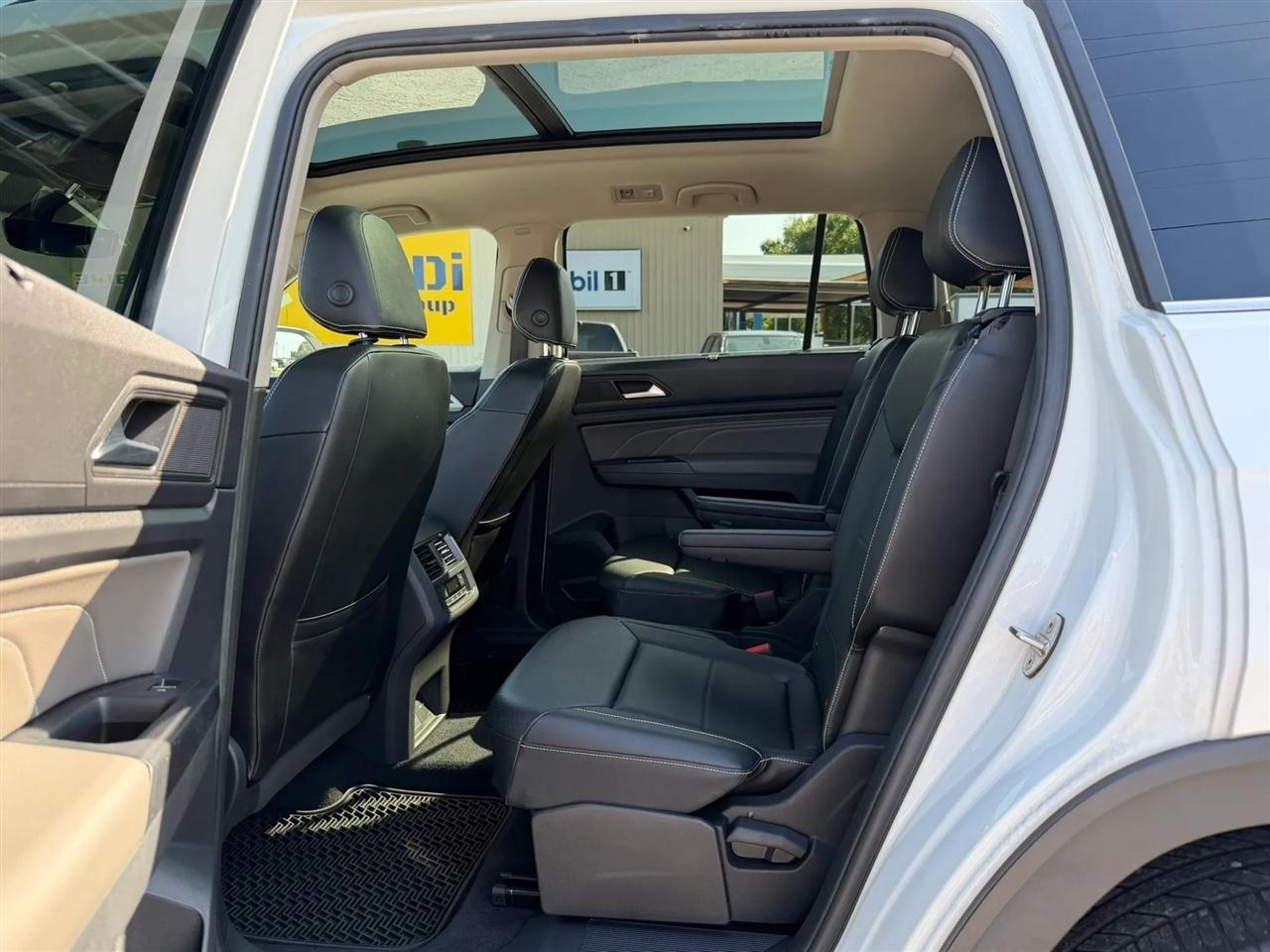 Volkswagen Atlas V6 SE w/Technology R-Line 2021