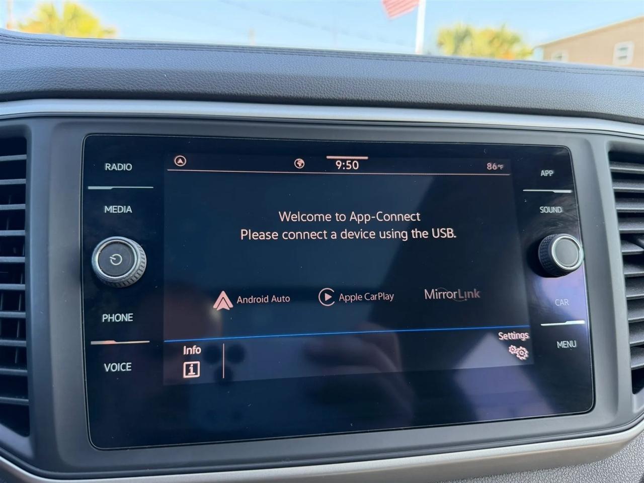 Volkswagen Atlas V6 SE w/Technology R-Line 2021