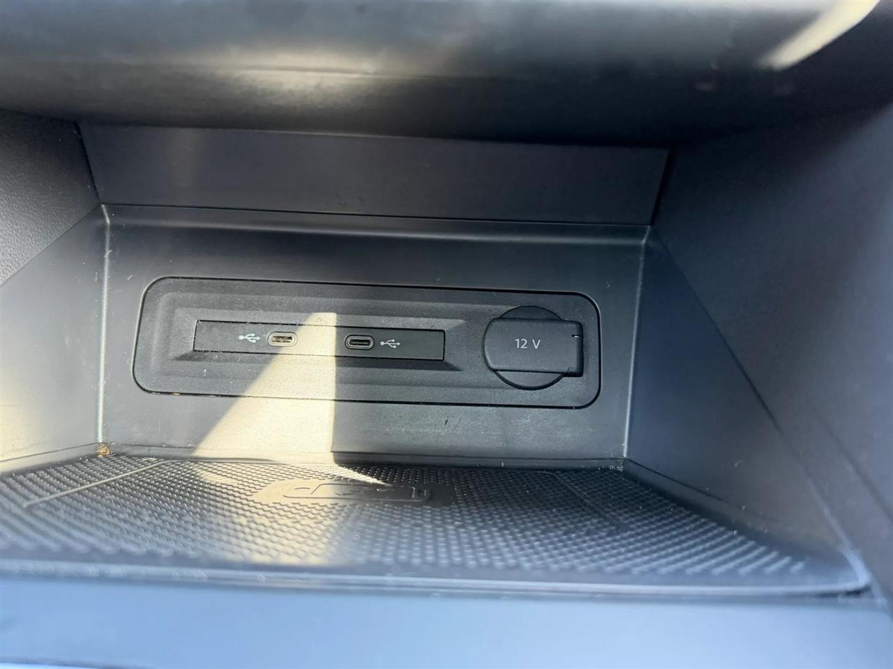 Volkswagen Atlas V6 SE w/Technology R-Line 2021