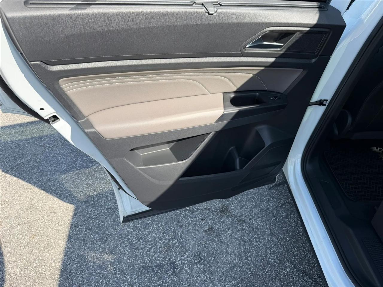 Volkswagen Atlas V6 SE w/Technology R-Line 2021