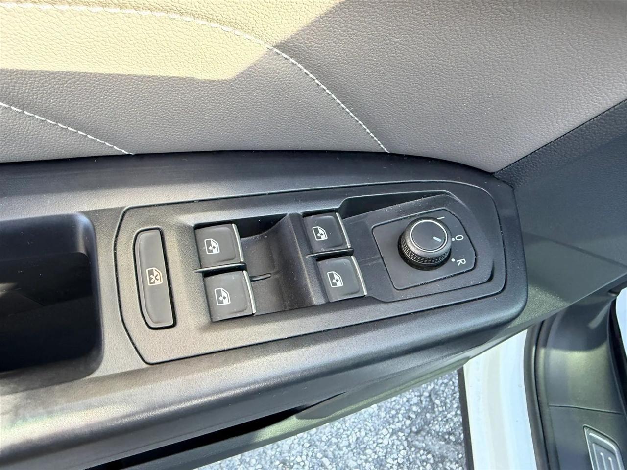 Volkswagen Atlas V6 SE w/Technology R-Line 2021