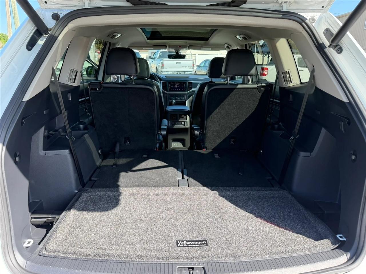 Volkswagen Atlas V6 SE w/Technology R-Line 2021