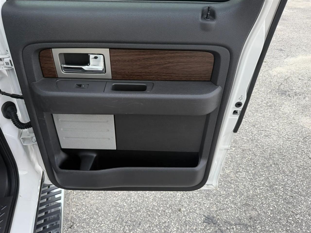 Ford F-150 Lariat SuperCrew 5.5-ft. Bed 4WD 2014