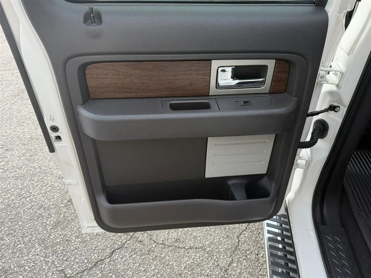 Ford F-150 Lariat SuperCrew 5.5-ft. Bed 4WD 2014